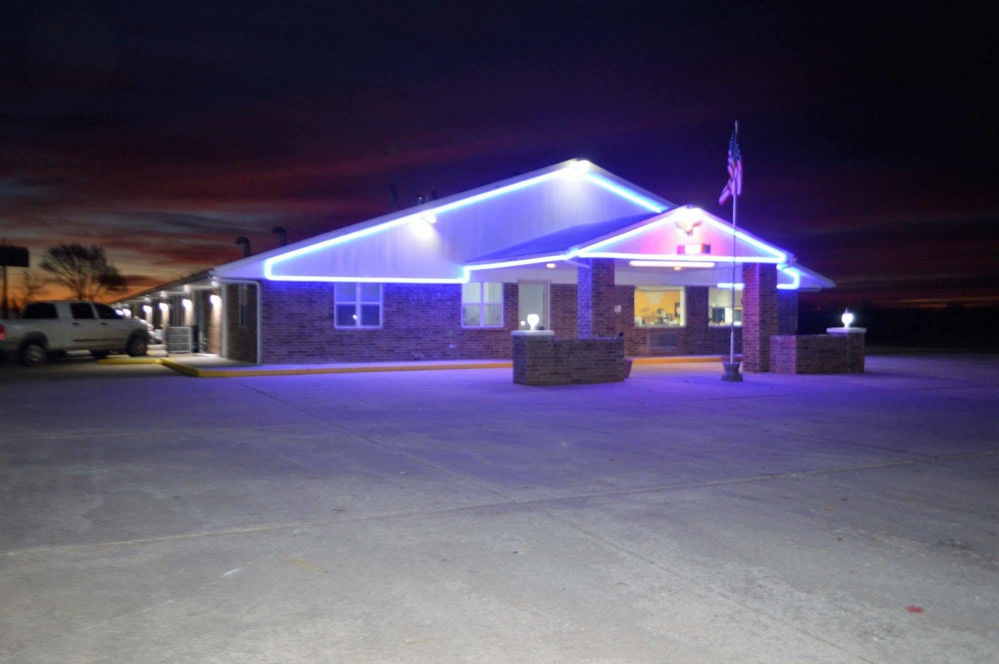 Night Inn Sweet Springs Exteriér fotografie